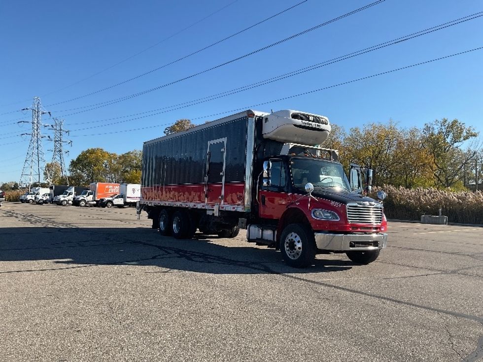 Refrigerated Truck-Light and Medium Duty Trucks-Freightliner-2019-M2-Warren-MI-231,411\n\t\tmiles-$ 57,250 - Image 1