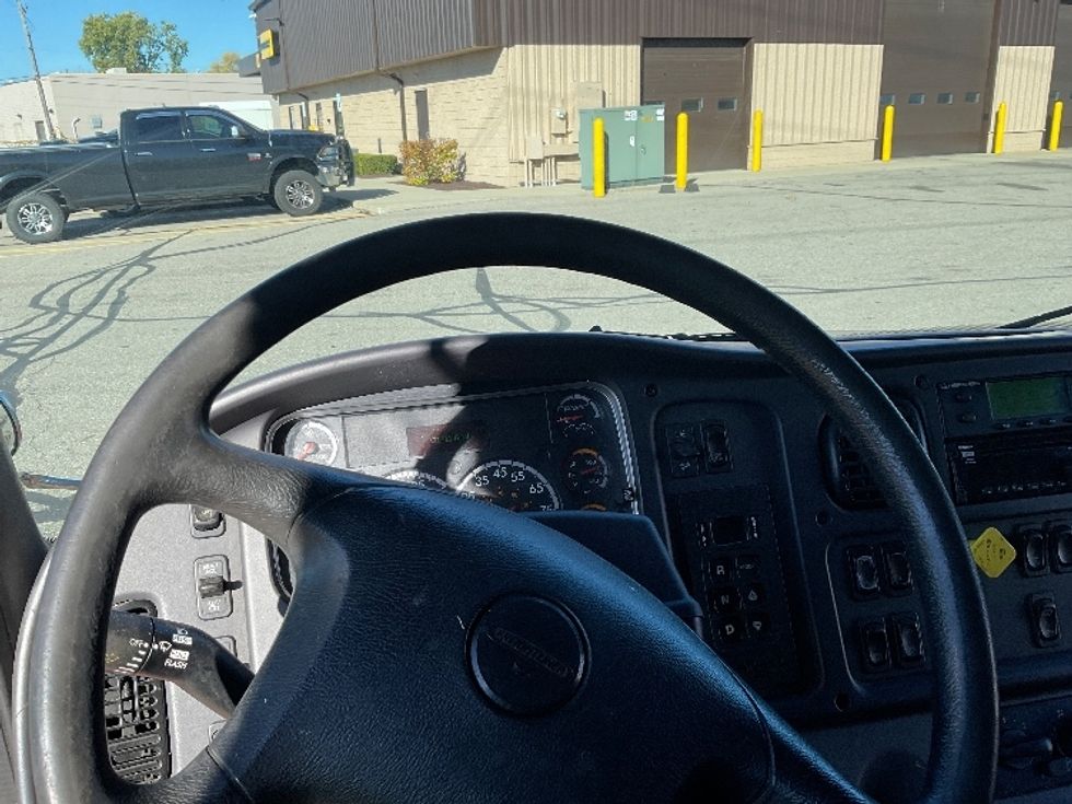 Refrigerated Truck-Light and Medium Duty Trucks-Freightliner-2019-M2-Warren-MI-231,411\n\t\tmiles-$ 57,250 - Image 17