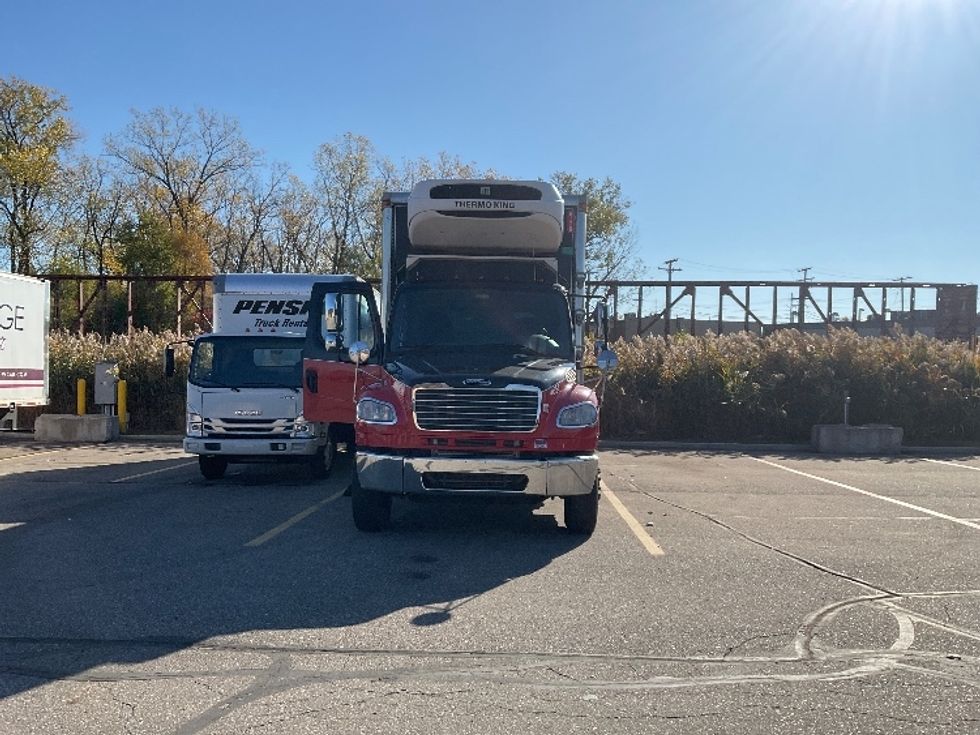 Refrigerated Truck-Light and Medium Duty Trucks-Freightliner-2019-M2-Warren-MI-231,411\n\t\tmiles-$ 57,250 - Image 2