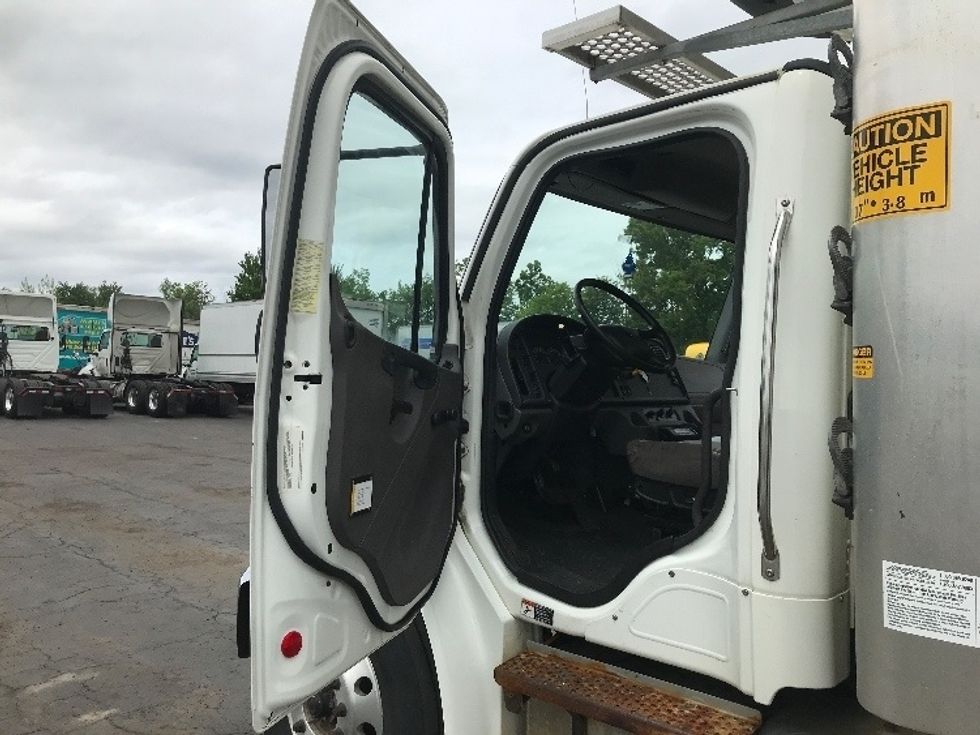 Refrigerated Truck-Light and Medium Duty Trucks-Freightliner-2019-M2-Watertown-NY-204,861\n\t\tmiles-$ 52,000 - Image 16