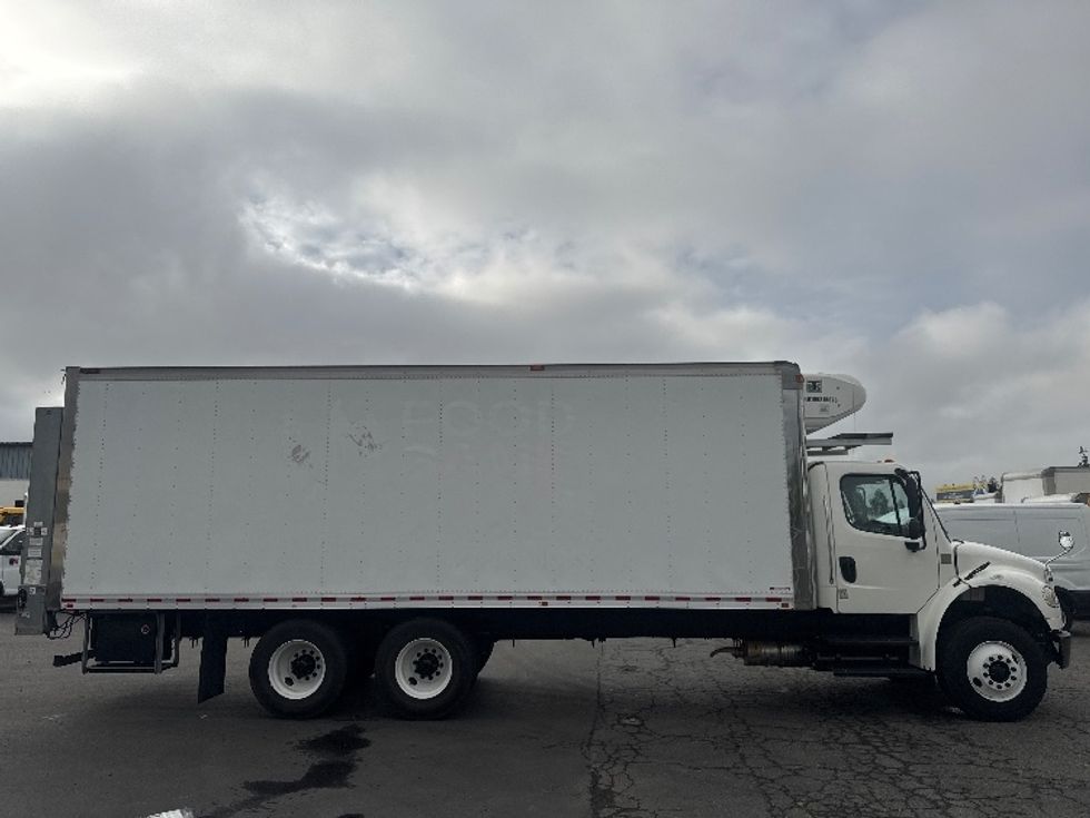 Refrigerated Truck-Light and Medium Duty Trucks-Freightliner-2019-M2-West Sacramento-CA-116,919\n\t\tmiles-$ 66,250 - Image 17