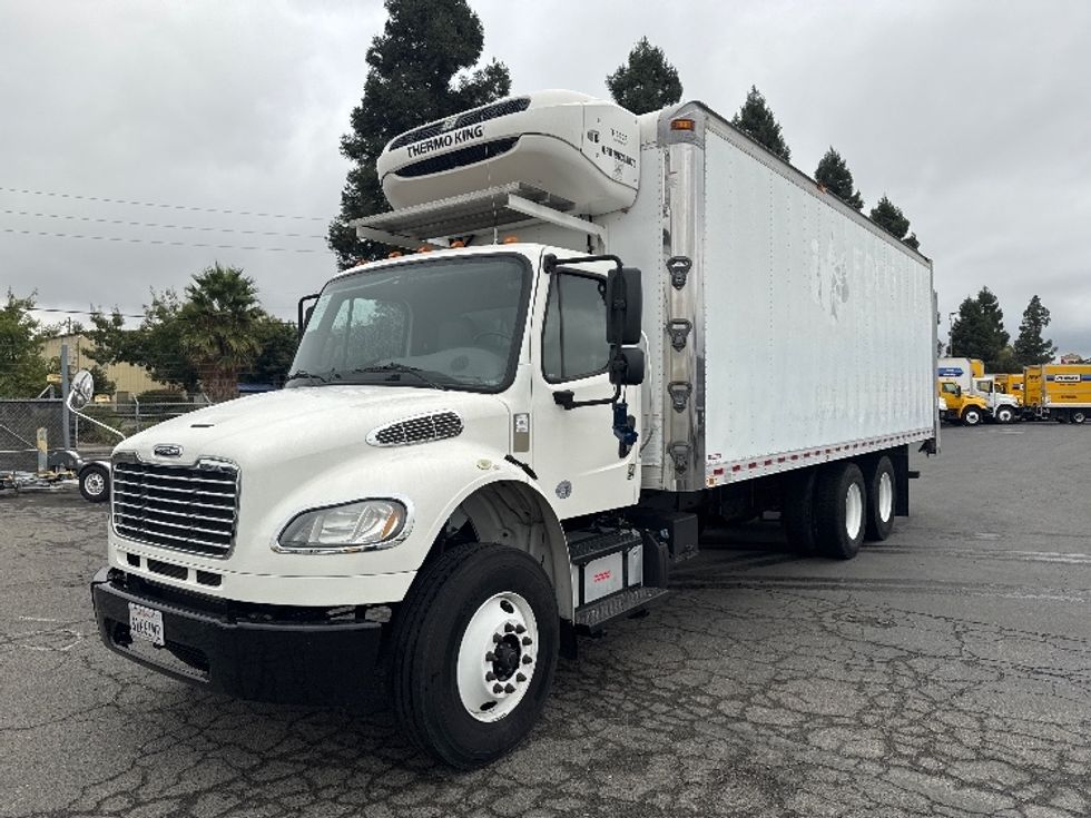 Refrigerated Truck-Light and Medium Duty Trucks-Freightliner-2019-M2-West Sacramento-CA-116,919\n\t\tmiles-$ 66,250 - Image 3