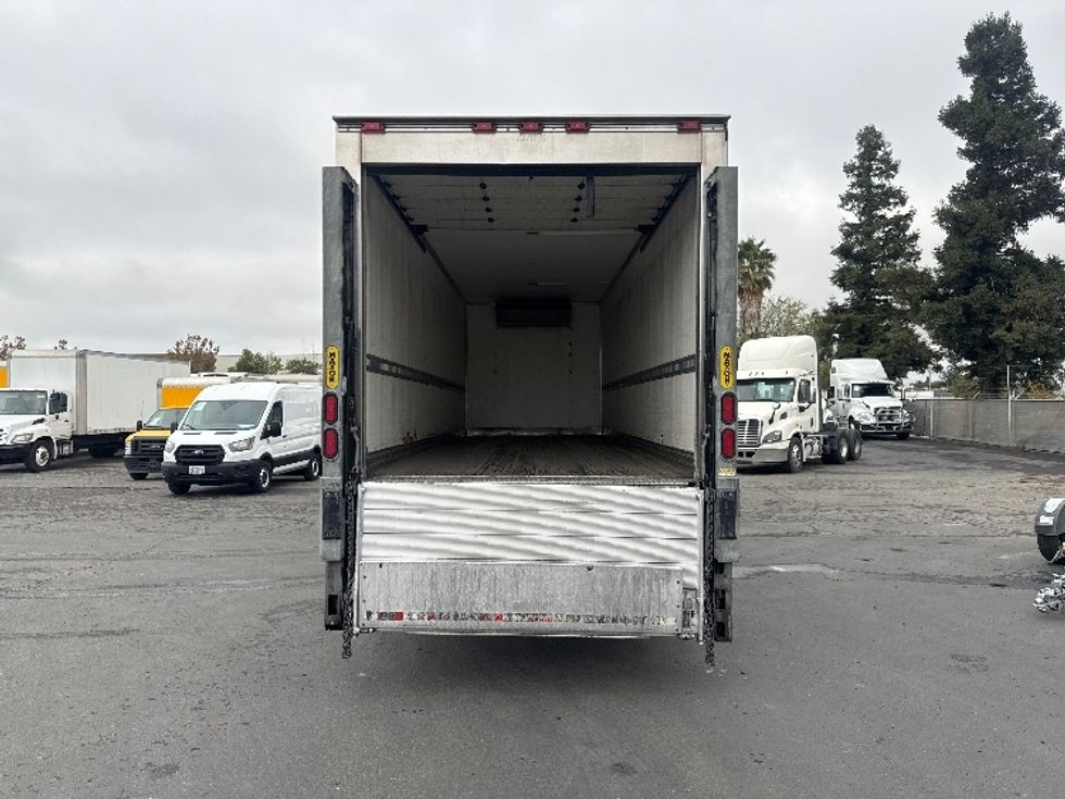 Refrigerated Truck-Light and Medium Duty Trucks-Freightliner-2019-M2-West Sacramento-CA-116,919\n\t\tmiles-$ 66,250 - Image 8