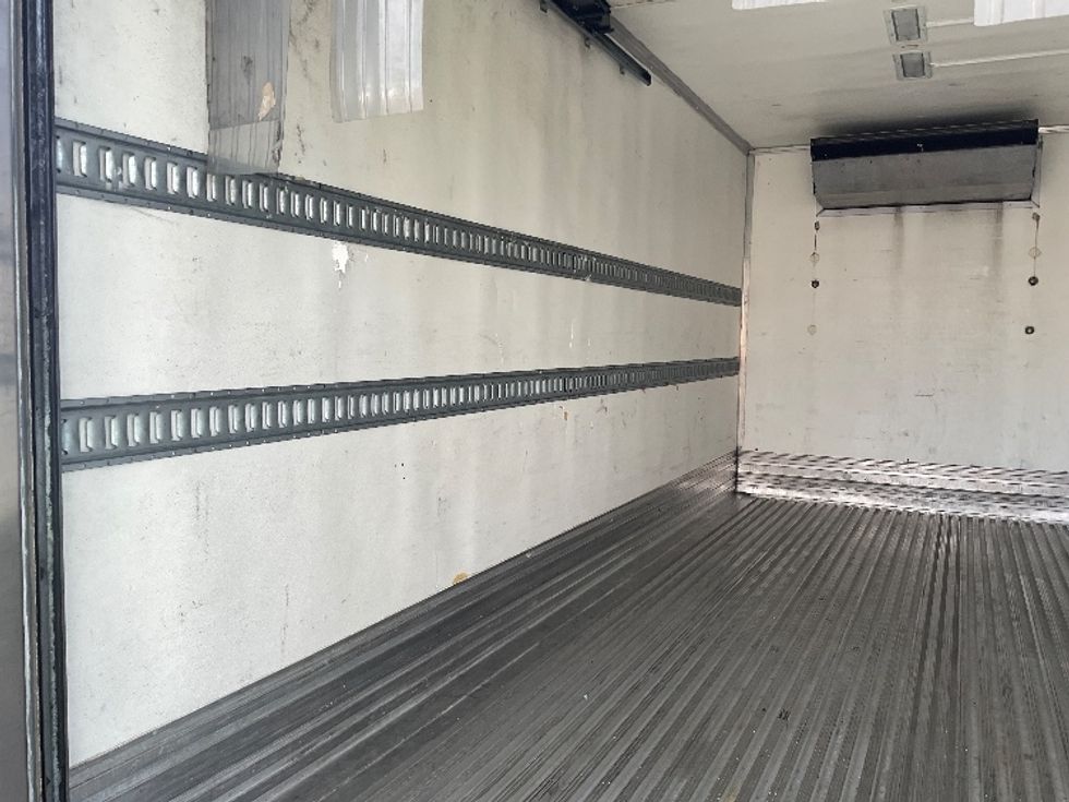 Refrigerated Truck-Light and Medium Duty Trucks-Freightliner-2019-M2-West Sacramento-CA-143,850\n\t\tmiles-$ 54,000 - Image 11