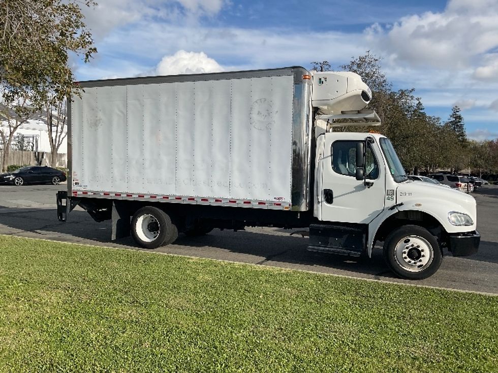 Refrigerated Truck-Light and Medium Duty Trucks-Freightliner-2019-M2-West Sacramento-CA-143,850\n\t\tmiles-$ 54,000 - Image 15