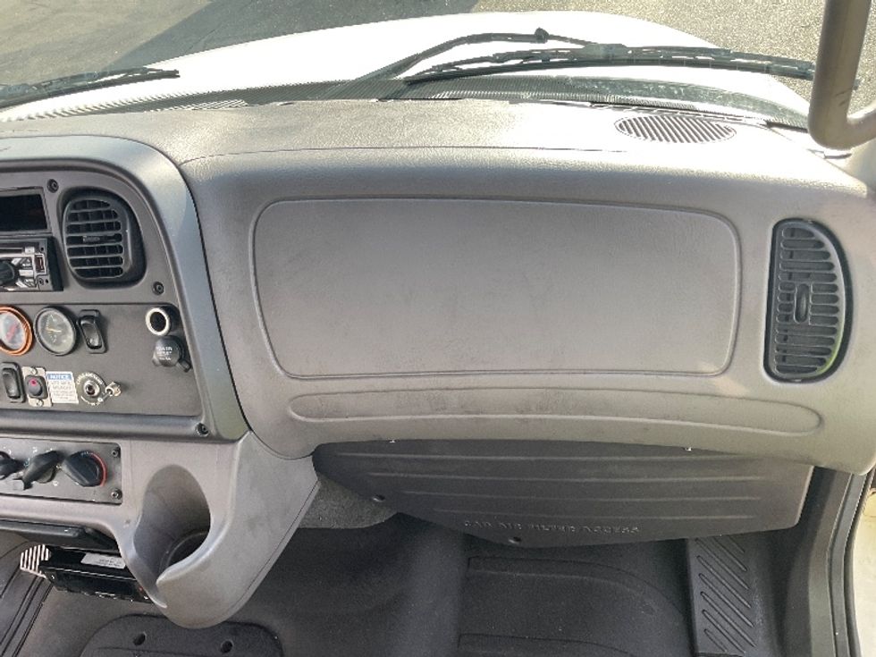 Refrigerated Truck-Light and Medium Duty Trucks-Freightliner-2019-M2-West Sacramento-CA-143,850\n\t\tmiles-$ 54,000 - Image 21