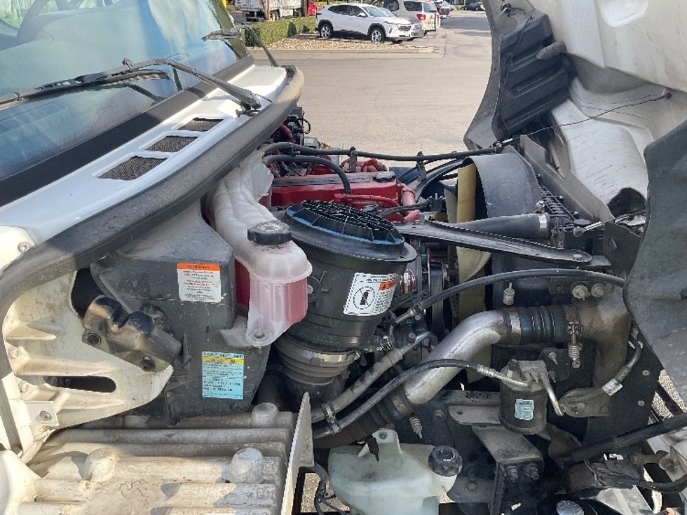 Refrigerated Truck-Light and Medium Duty Trucks-Freightliner-2019-M2-West Sacramento-CA-143,850\n\t\tmiles-$ 54,000 - Image 23