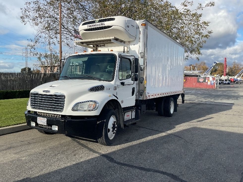 Refrigerated Truck-Light and Medium Duty Trucks-Freightliner-2019-M2-West Sacramento-CA-143,850\n\t\tmiles-$ 54,000 - Image 3