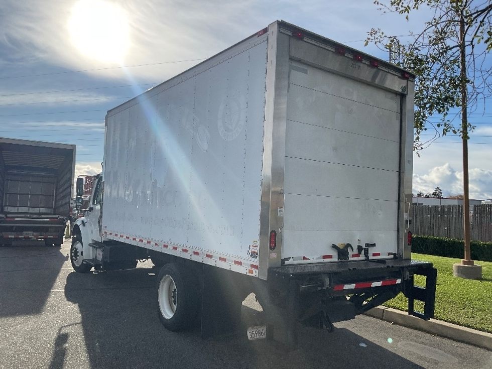 Refrigerated Truck-Light and Medium Duty Trucks-Freightliner-2019-M2-West Sacramento-CA-143,850\n\t\tmiles-$ 54,000 - Image 6