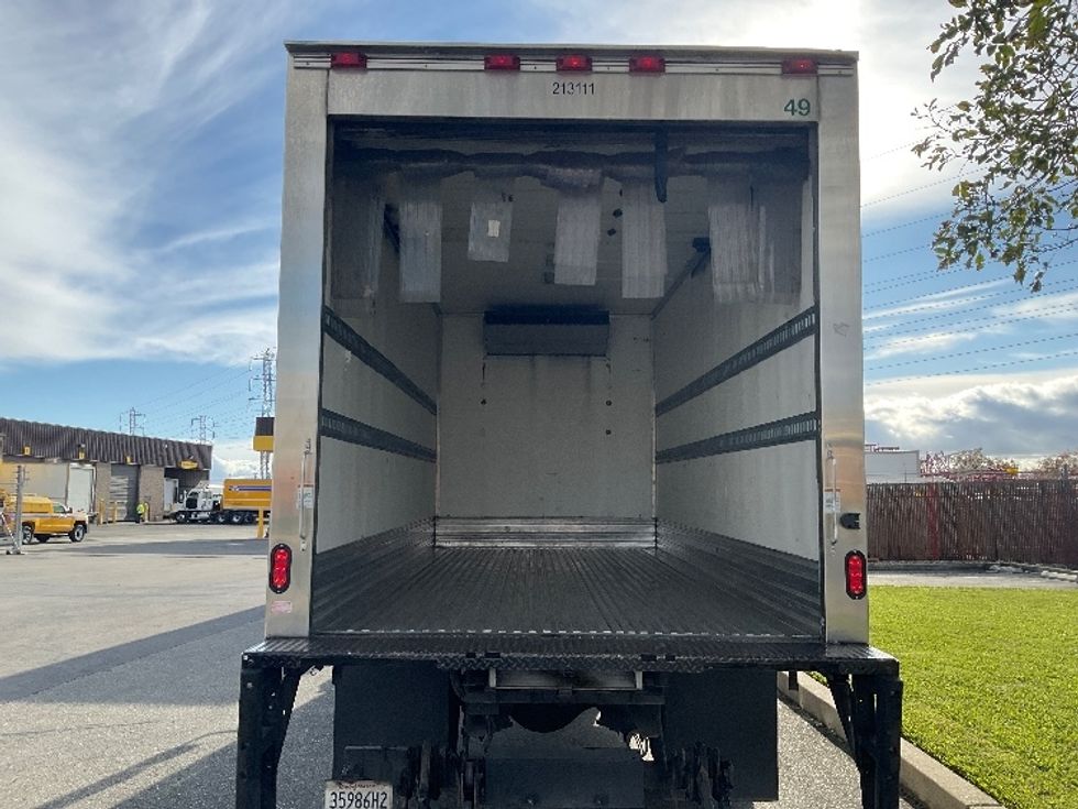 Refrigerated Truck-Light and Medium Duty Trucks-Freightliner-2019-M2-West Sacramento-CA-143,850\n\t\tmiles-$ 54,000 - Image 8