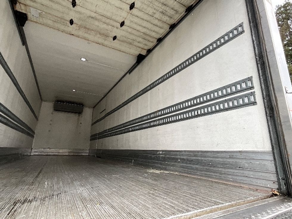 Refrigerated Truck-Light and Medium Duty Trucks-Freightliner-2019-M2-West Sacramento-CA-151,948\n\t\tmiles-$ 62,750 - Image 12