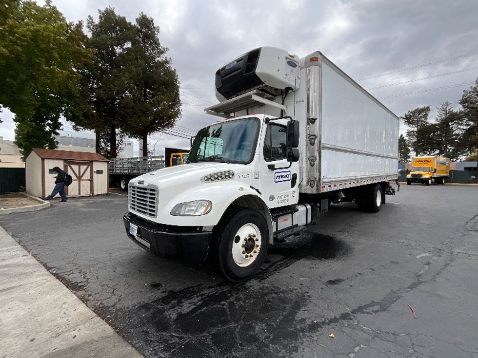 Refrigerated Truck-Light and Medium Duty Trucks-Freightliner-2019-M2-West Sacramento-CA-151,948\n\t\tmiles-$ 62,750 - Image 3