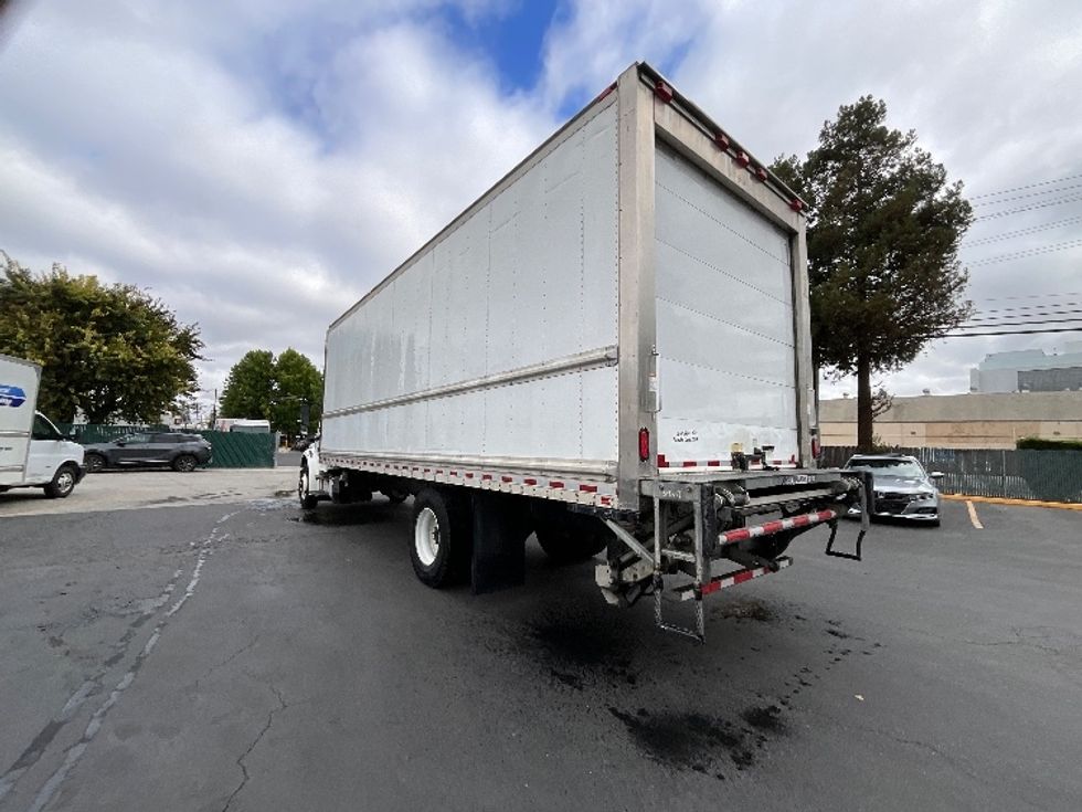 Refrigerated Truck-Light and Medium Duty Trucks-Freightliner-2019-M2-West Sacramento-CA-151,948\n\t\tmiles-$ 62,750 - Image 6