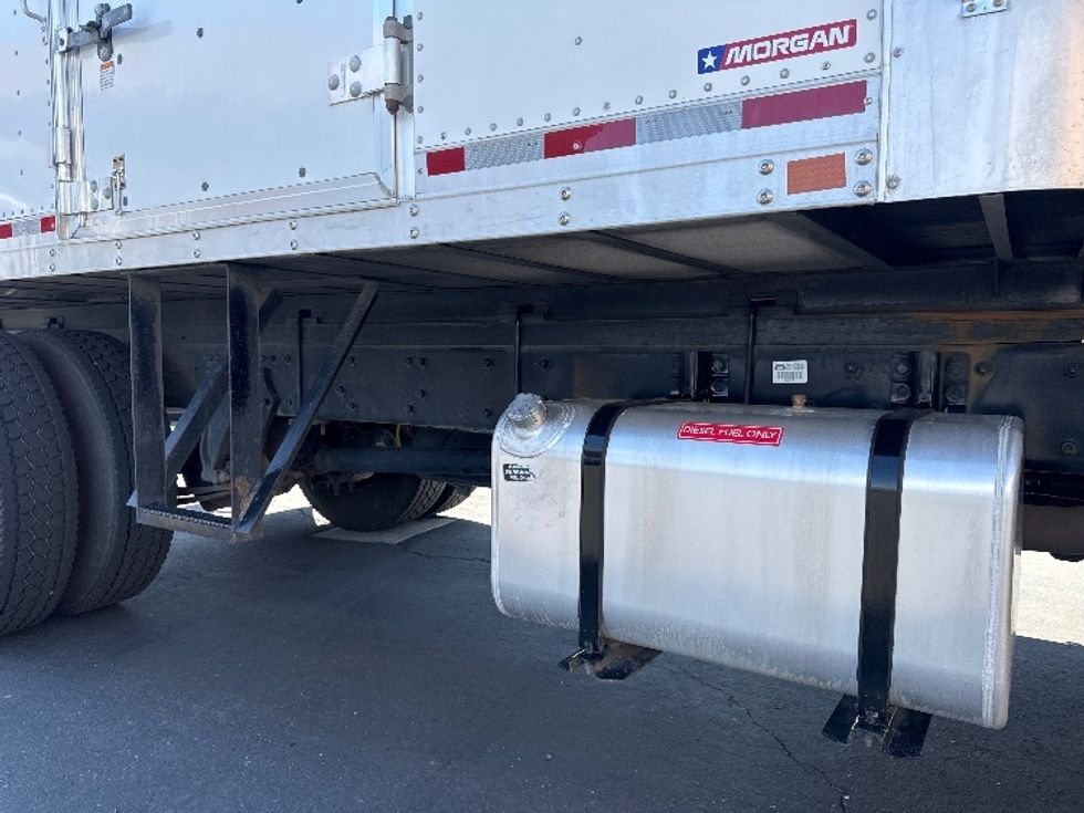 Refrigerated Truck-Light and Medium Duty Trucks-Freightliner-2019-M2-West Sacramento-CA-154,763\n\t\tmiles-$ 42,250 - Image 14