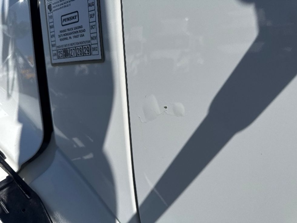 Refrigerated Truck-Light and Medium Duty Trucks-Freightliner-2019-M2-West Sacramento-CA-154,763\n\t\tmiles-$ 42,250 - Image 25