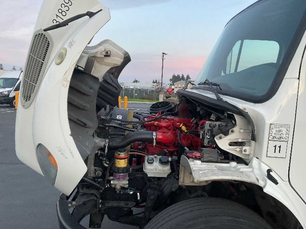 Refrigerated Truck-Light and Medium Duty Trucks-Freightliner-2019-M2-West Sacramento-CA-159,242\n\t\tmiles-$ 63,000 - Image 24