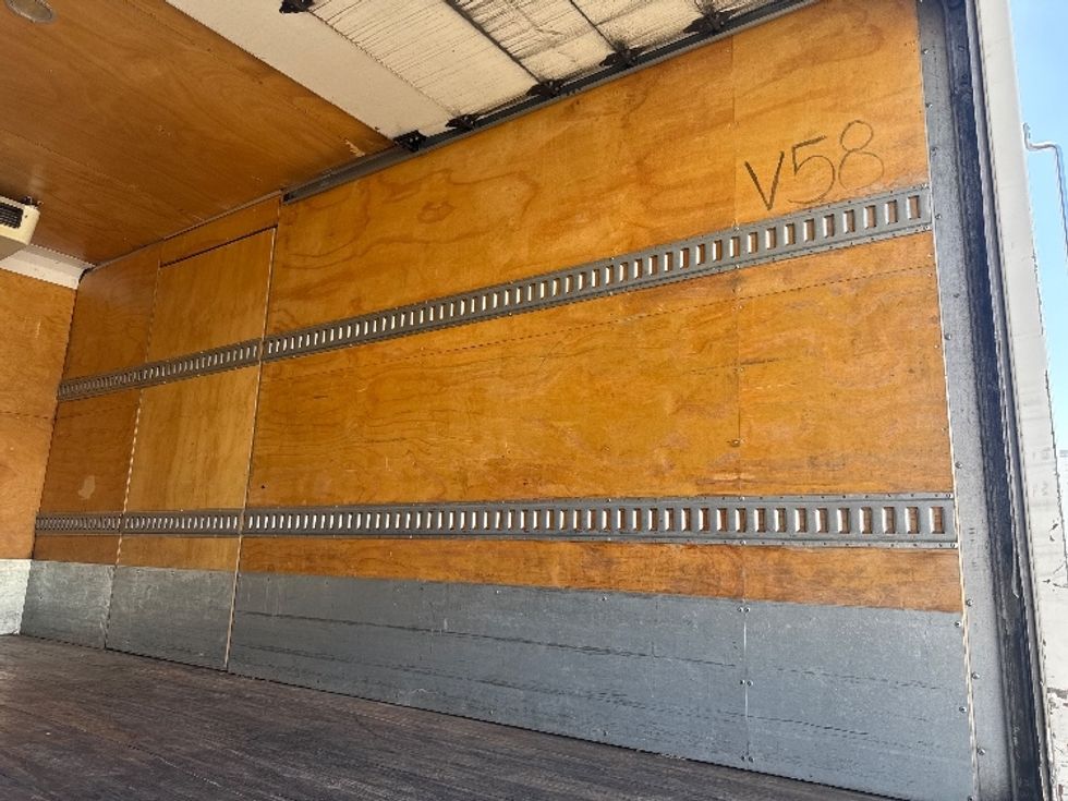 Refrigerated Truck-Light and Medium Duty Trucks-Freightliner-2019-M2-West Sacramento-CA-161,151\n\t\tmiles-$ 41,250 - Image 11