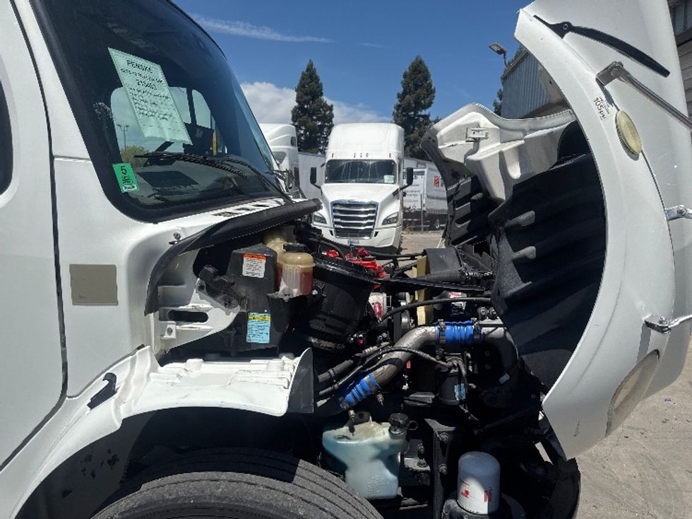 Refrigerated Truck-Light and Medium Duty Trucks-Freightliner-2019-M2-West Sacramento-CA-161,151\n\t\tmiles-$ 41,250 - Image 22