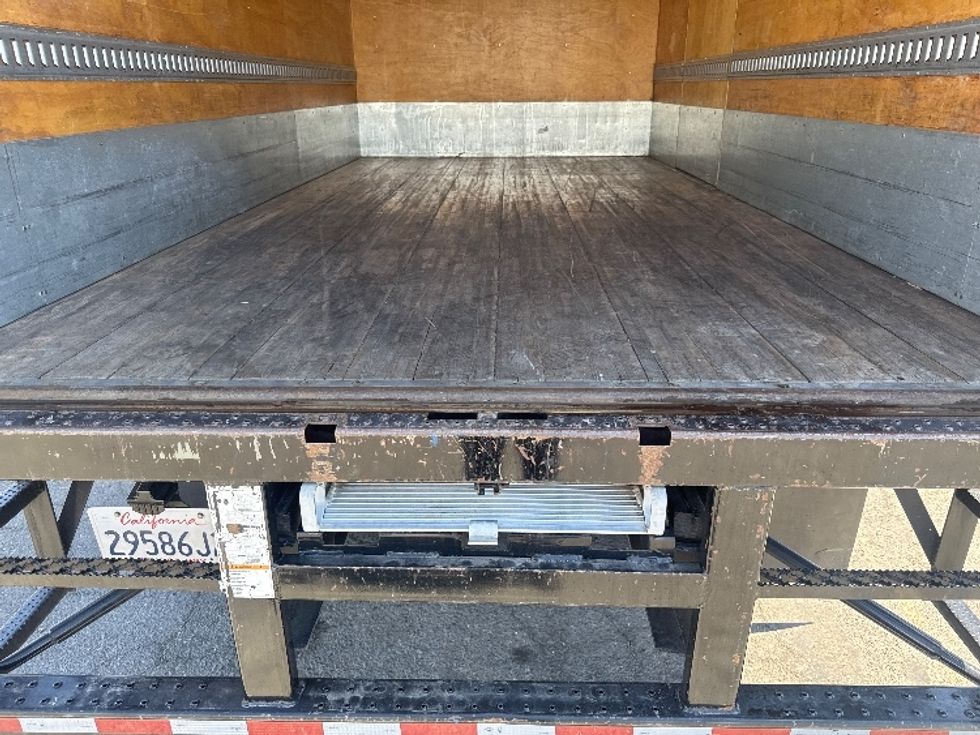Refrigerated Truck-Light and Medium Duty Trucks-Freightliner-2019-M2-West Sacramento-CA-161,151\n\t\tmiles-$ 41,250 - Image 9