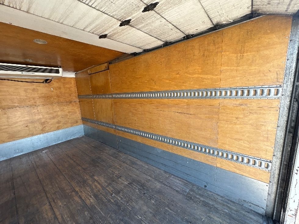 Refrigerated Truck-Light and Medium Duty Trucks-Freightliner-2019-M2-West Sacramento-CA-162,639\n\t\tmiles-$ 40,000 - Image 12