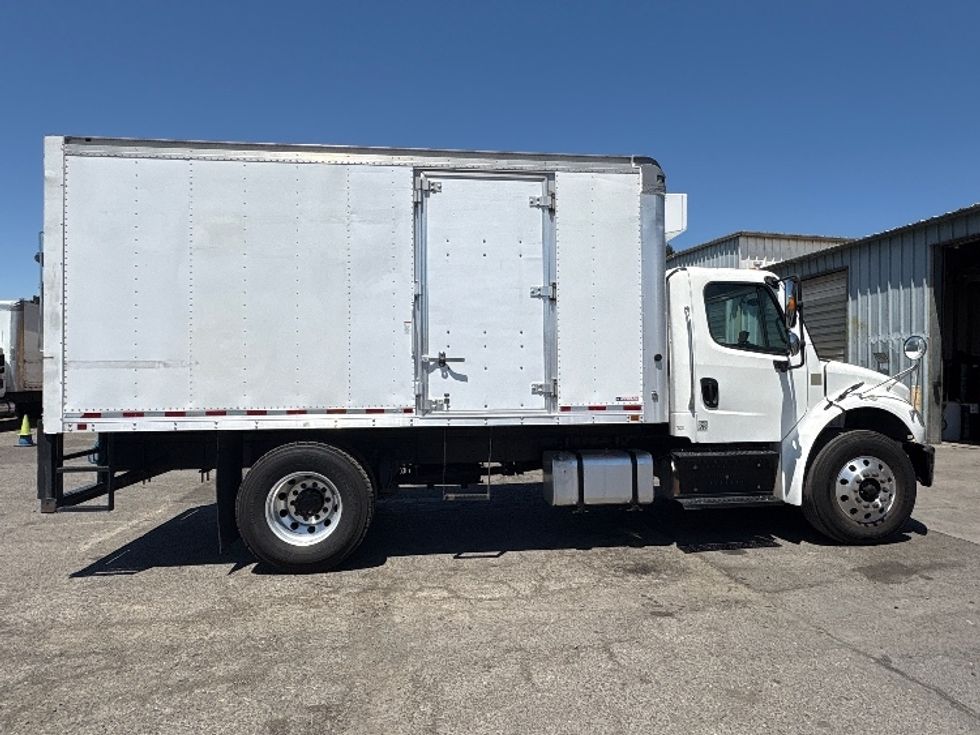 Refrigerated Truck-Light and Medium Duty Trucks-Freightliner-2019-M2-West Sacramento-CA-162,639\n\t\tmiles-$ 40,000 - Image 15