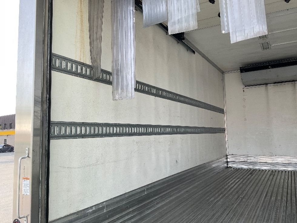 Refrigerated Truck-Light and Medium Duty Trucks-Freightliner-2019-M2-West Sacramento-CA-164,150\n\t\tmiles-$ 51,500 - Image 11