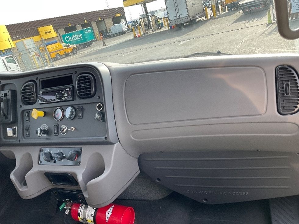 Refrigerated Truck-Light and Medium Duty Trucks-Freightliner-2019-M2-West Sacramento-CA-164,150\n\t\tmiles-$ 51,500 - Image 20