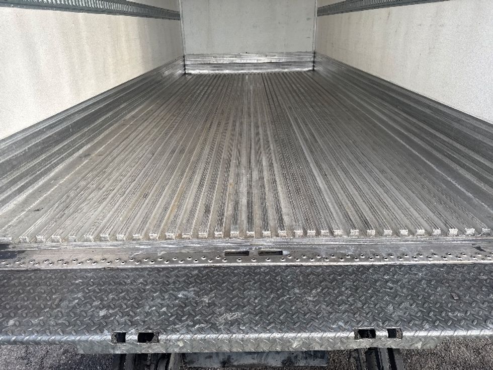 Refrigerated Truck-Light and Medium Duty Trucks-Freightliner-2019-M2-West Sacramento-CA-171,413\n\t\tmiles-$ 51,750 - Image 10