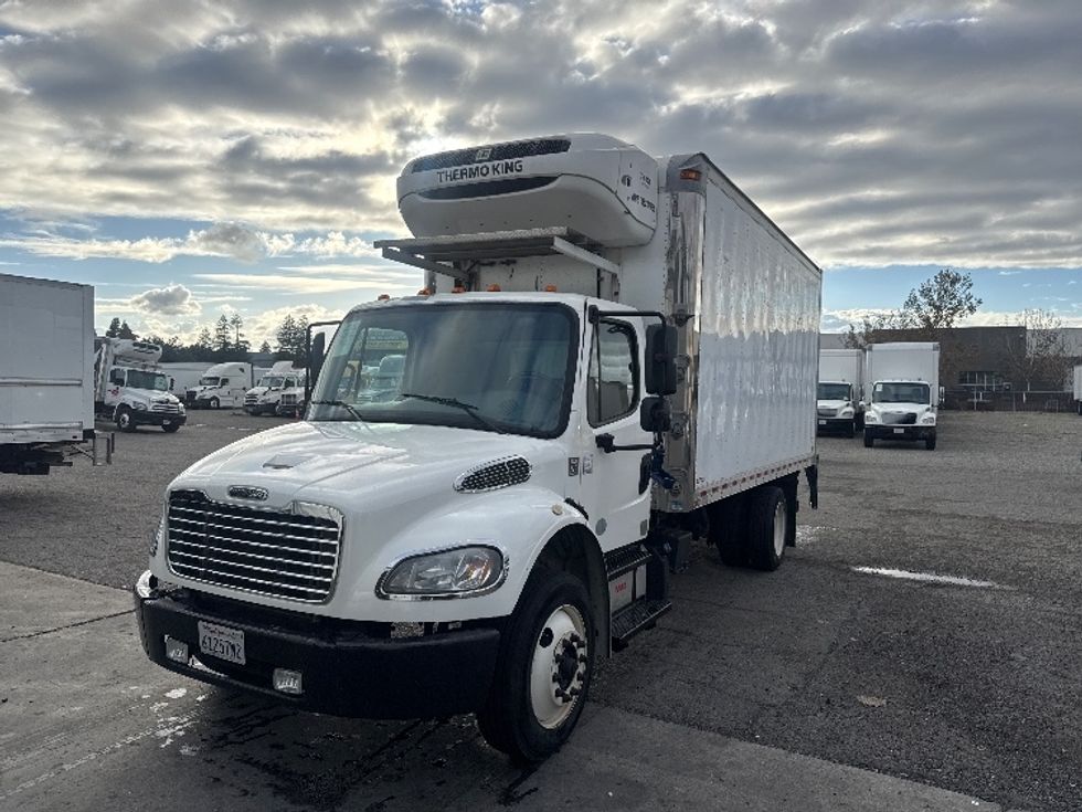 Refrigerated Truck-Light and Medium Duty Trucks-Freightliner-2019-M2-West Sacramento-CA-171,413\n\t\tmiles-$ 51,750 - Image 3