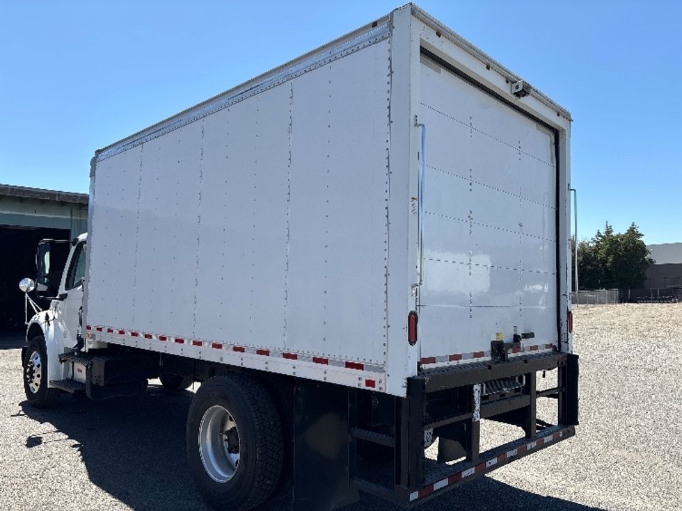 Refrigerated Truck-Light and Medium Duty Trucks-Freightliner-2019-M2-West Sacramento-CA-193,654\n\t\tmiles-$ 37,250 - Image 6