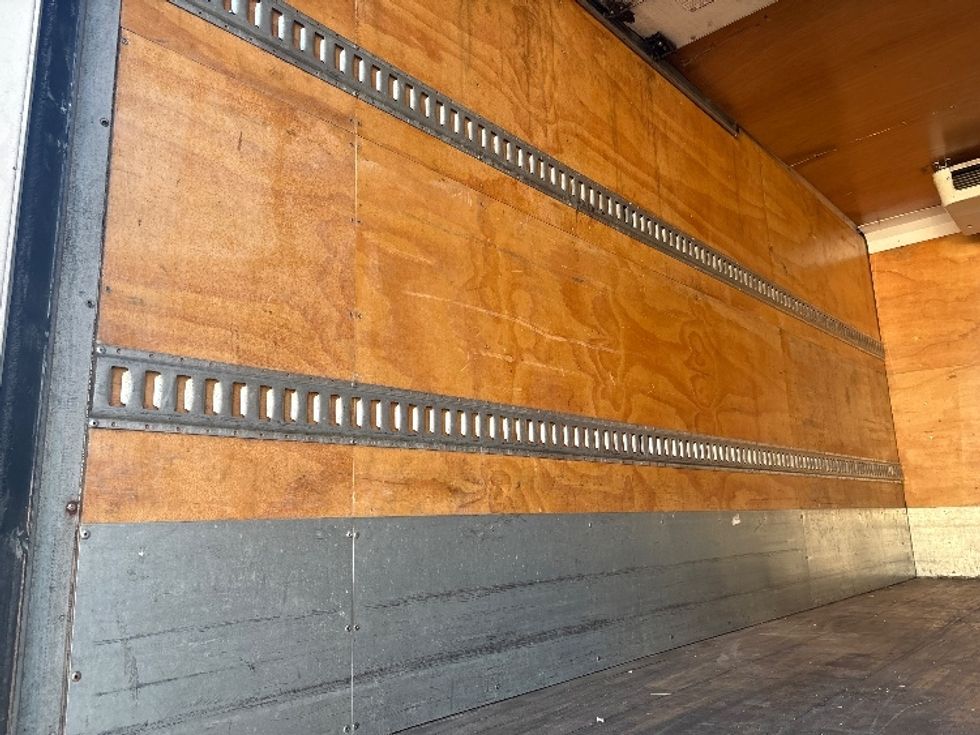 Refrigerated Truck-Light and Medium Duty Trucks-Freightliner-2019-M2-West Sacramento-CA-221,077\n\t\tmiles-$ 33,500 - Image 11