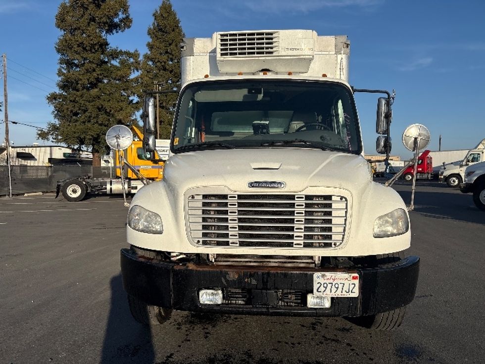 Refrigerated Truck-Light and Medium Duty Trucks-Freightliner-2019-M2-West Sacramento-CA-221,077\n\t\tmiles-$ 33,500 - Image 2