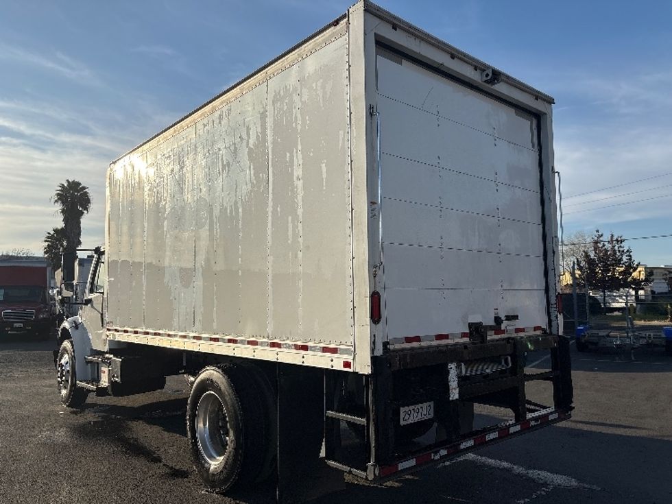 Refrigerated Truck-Light and Medium Duty Trucks-Freightliner-2019-M2-West Sacramento-CA-221,077\n\t\tmiles-$ 33,500 - Image 6