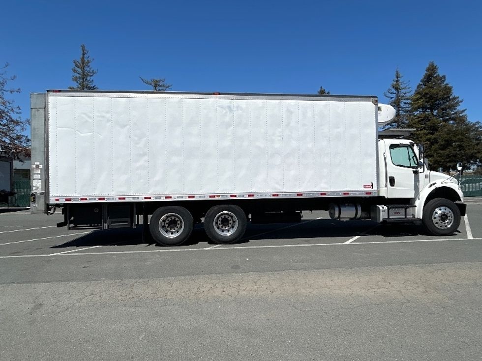Refrigerated Truck-Light and Medium Duty Trucks-Freightliner-2019-M2-West Sacramento-CA-224,347\n\t\tmiles-$ 54,000 - Image 15