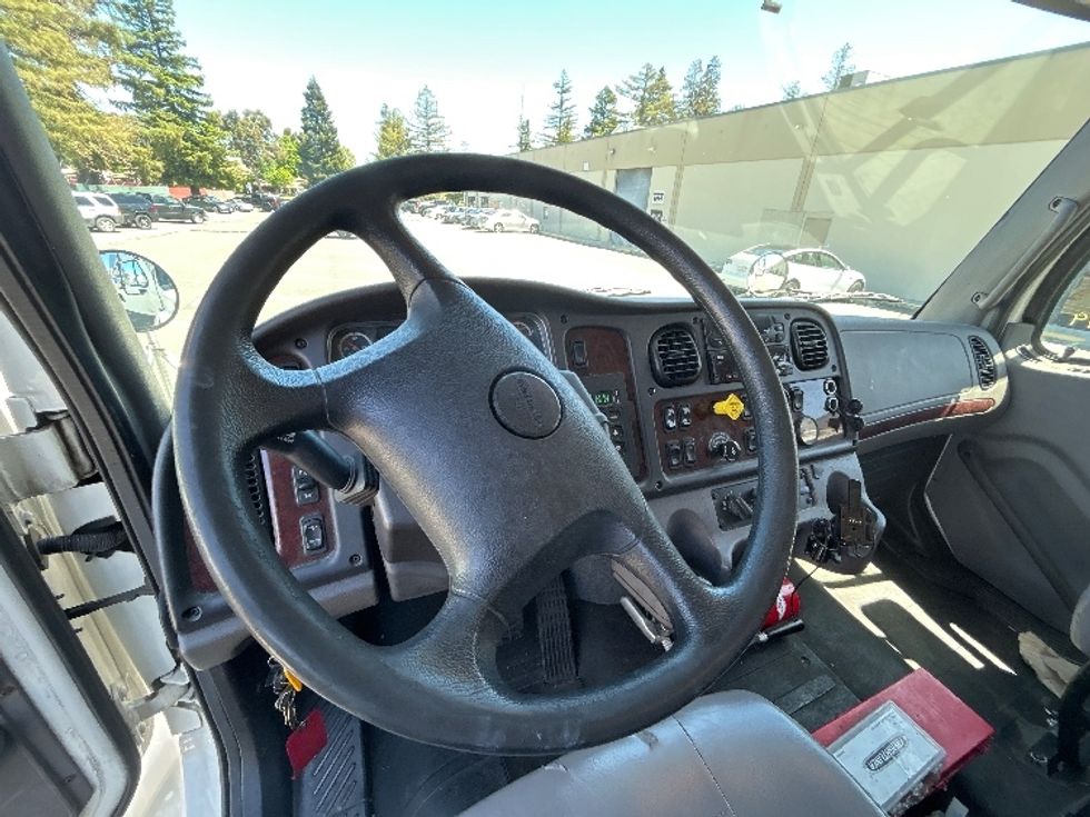 Refrigerated Truck-Light and Medium Duty Trucks-Freightliner-2019-M2-West Sacramento-CA-224,347\n\t\tmiles-$ 54,000 - Image 16