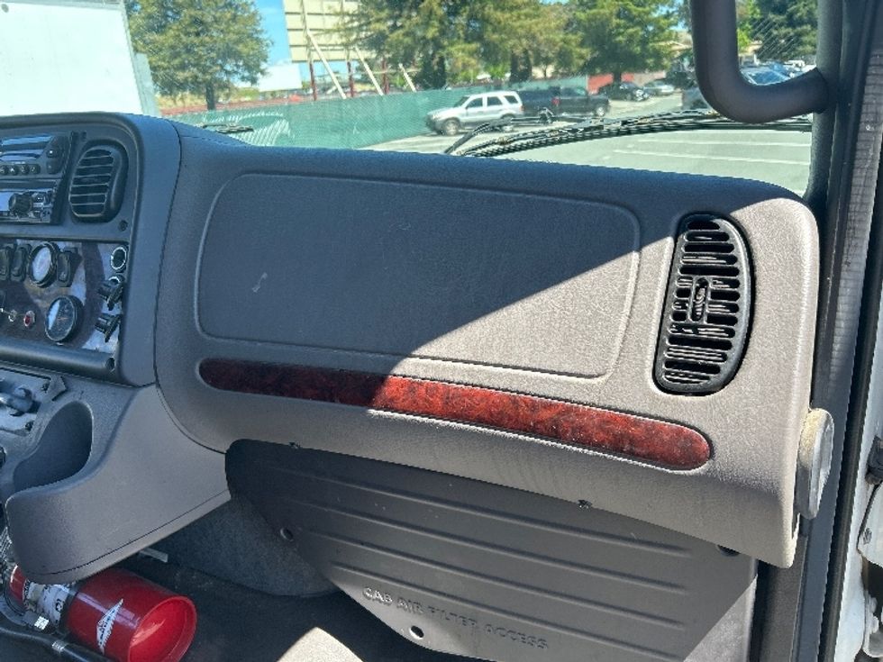 Refrigerated Truck-Light and Medium Duty Trucks-Freightliner-2019-M2-West Sacramento-CA-224,347\n\t\tmiles-$ 54,000 - Image 17