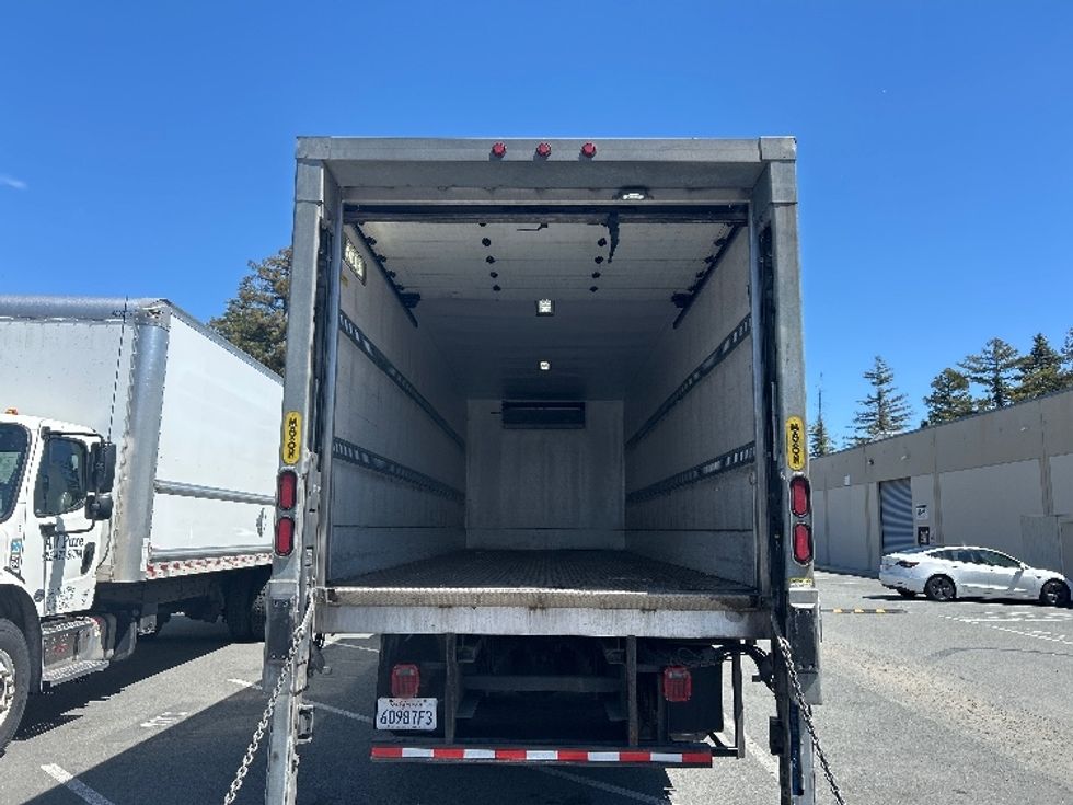 Refrigerated Truck-Light and Medium Duty Trucks-Freightliner-2019-M2-West Sacramento-CA-224,347\n\t\tmiles-$ 54,000 - Image 8