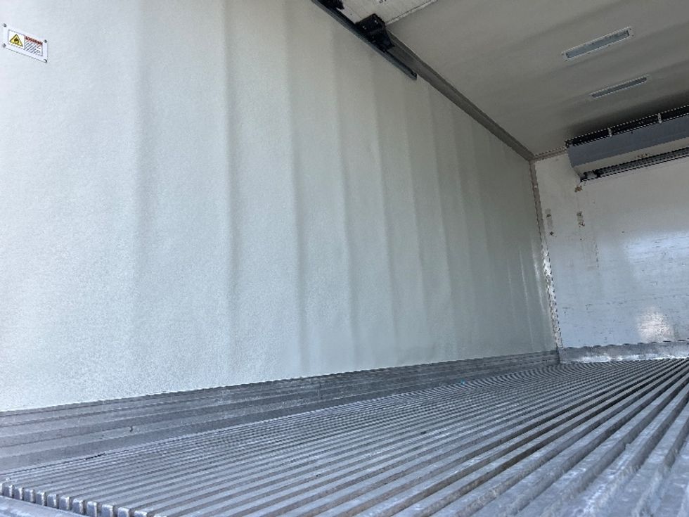 Refrigerated Truck-Light and Medium Duty Trucks-Freightliner-2019-M2-West Sacramento-CA-260,591\n\t\tmiles-$ 28,000 - Image 11