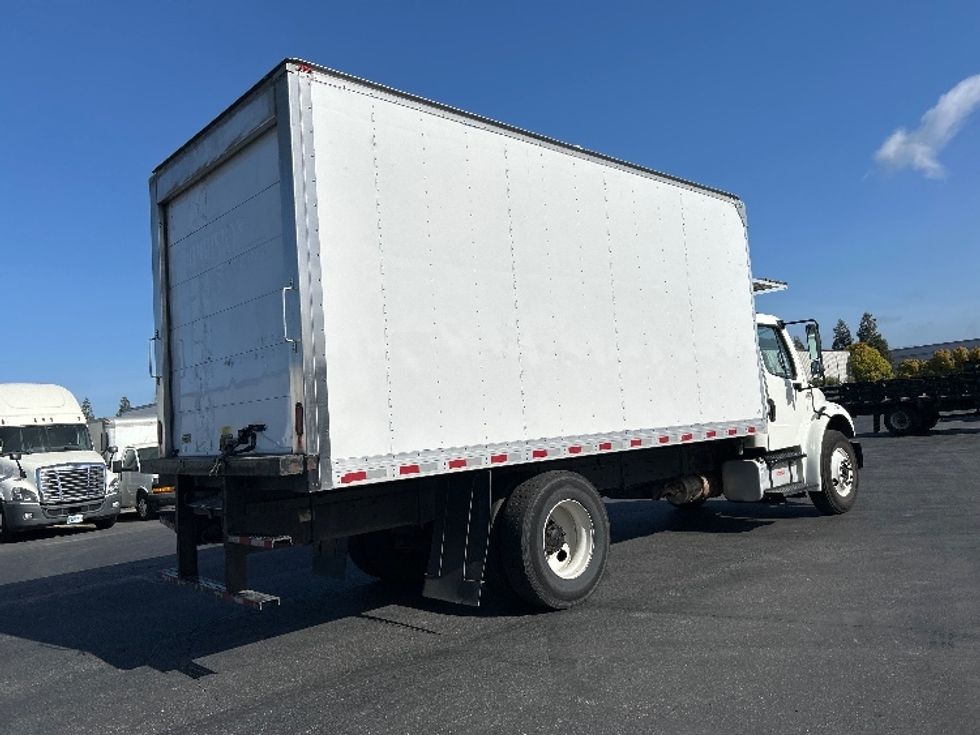 Refrigerated Truck-Light and Medium Duty Trucks-Freightliner-2019-M2-West Sacramento-CA-260,591\n\t\tmiles-$ 28,000 - Image 13