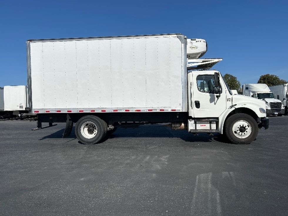 Refrigerated Truck-Light and Medium Duty Trucks-Freightliner-2019-M2-West Sacramento-CA-260,591\n\t\tmiles-$ 28,000 - Image 15