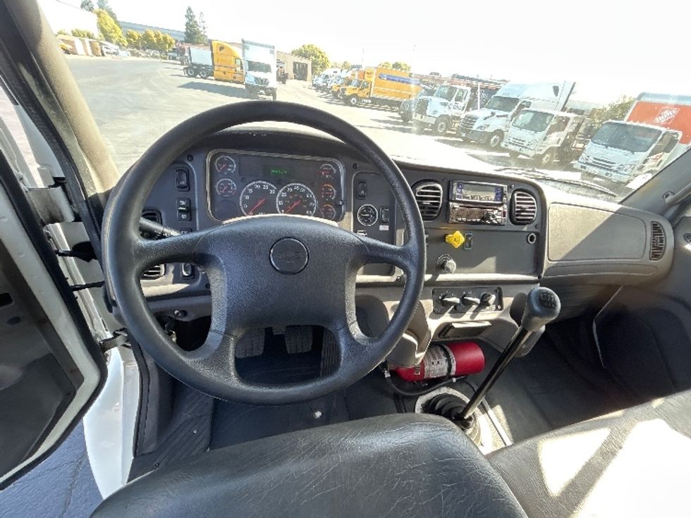 Refrigerated Truck-Light and Medium Duty Trucks-Freightliner-2019-M2-West Sacramento-CA-260,591\n\t\tmiles-$ 28,000 - Image 17