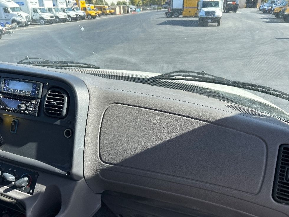 Refrigerated Truck-Light and Medium Duty Trucks-Freightliner-2019-M2-West Sacramento-CA-260,591\n\t\tmiles-$ 28,000 - Image 21