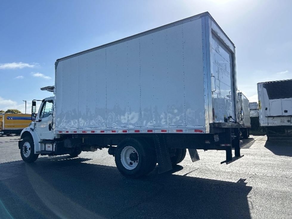 Refrigerated Truck-Light and Medium Duty Trucks-Freightliner-2019-M2-West Sacramento-CA-260,591\n\t\tmiles-$ 28,000 - Image 6