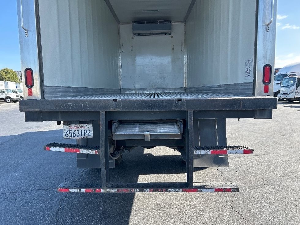 Refrigerated Truck-Light and Medium Duty Trucks-Freightliner-2019-M2-West Sacramento-CA-260,591\n\t\tmiles-$ 28,000 - Image 9