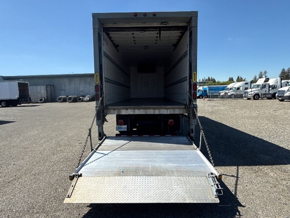Refrigerated Truck-Light and Medium Duty Trucks-Freightliner-2019-M2-West Sacramento-CA-270,469\n\t\tmiles-$ 50,500 - Image 9