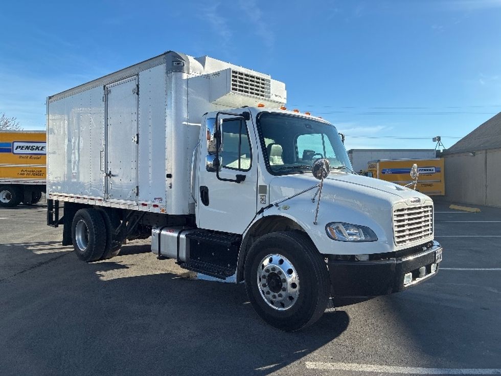 Refrigerated Truck-Light and Medium Duty Trucks-Freightliner-2019-M2-West Sacramento-CA-274,130\n\t\tmiles-$ 26,250 - Image 1