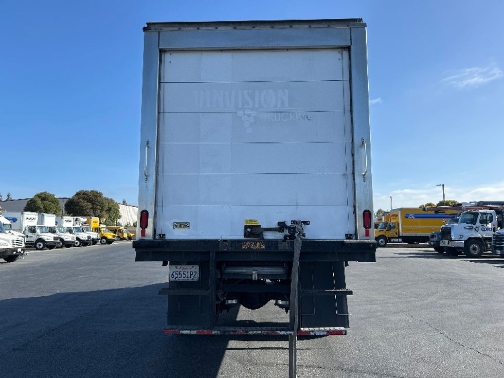 Refrigerated Truck-Light and Medium Duty Trucks-Freightliner-2019-M2-West Sacramento-CA-276,480\n\t\tmiles-$ 25,750 - Image 7