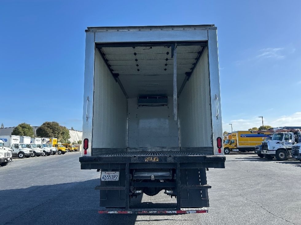 Refrigerated Truck-Light and Medium Duty Trucks-Freightliner-2019-M2-West Sacramento-CA-276,480\n\t\tmiles-$ 25,750 - Image 8