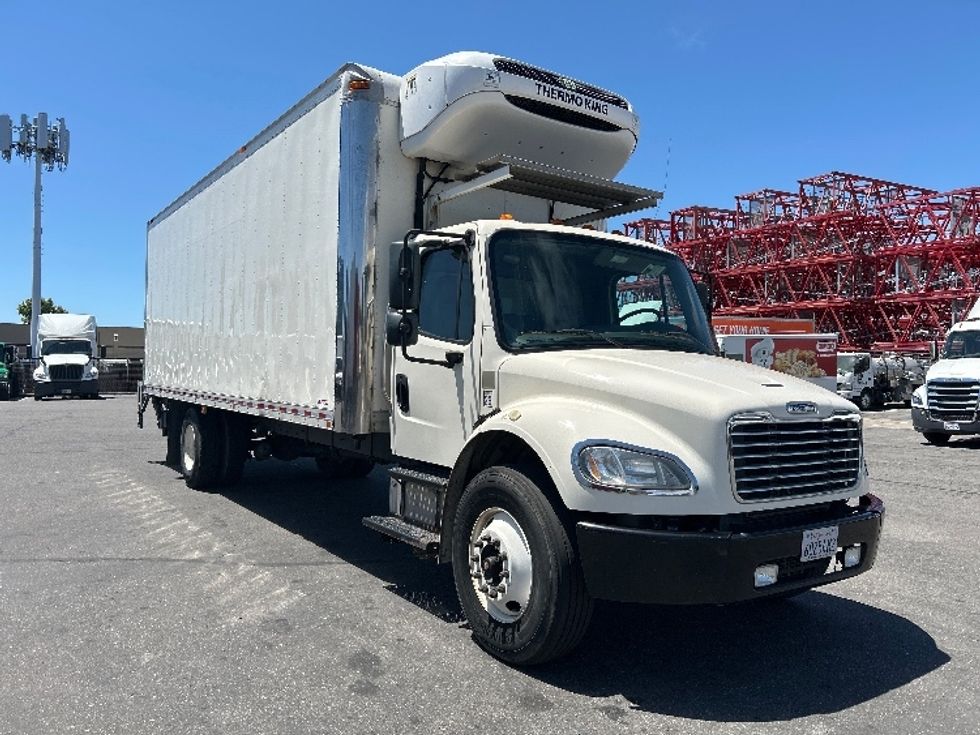 Refrigerated Truck-Light and Medium Duty Trucks-Freightliner-2019-M2-West Sacramento-CA-298,389\n\t\tmiles-$ 35,750 - Image 1