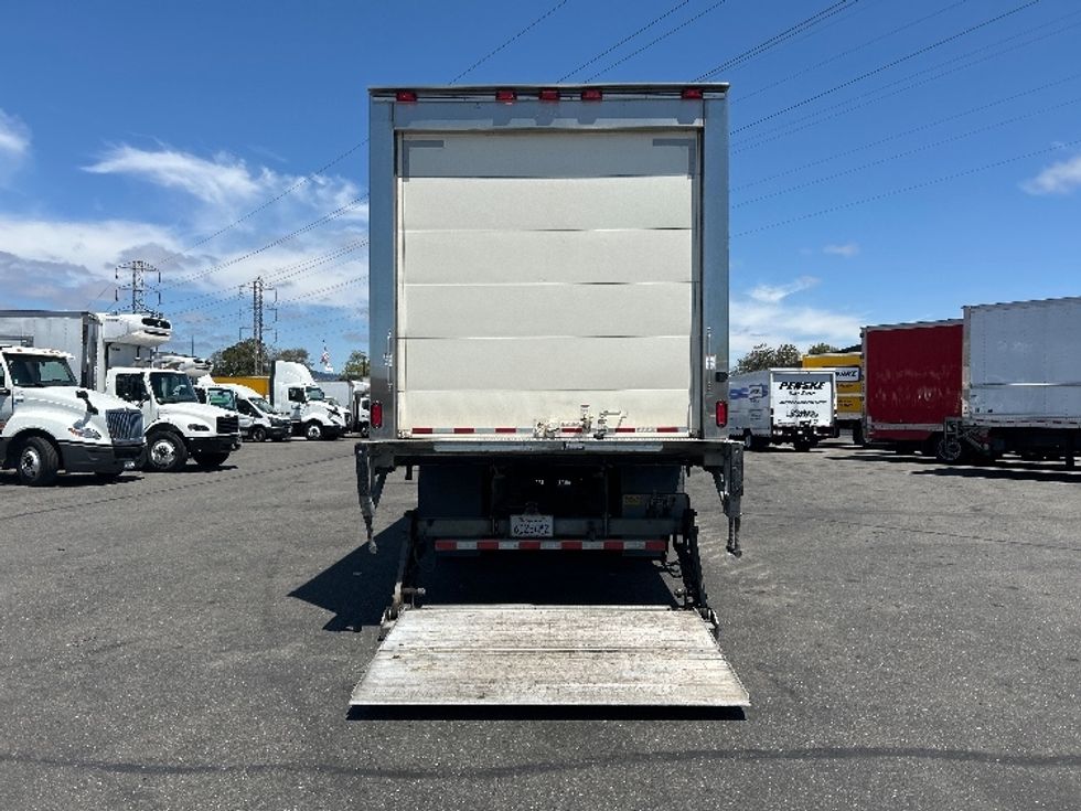 Refrigerated Truck-Light and Medium Duty Trucks-Freightliner-2019-M2-West Sacramento-CA-298,389\n\t\tmiles-$ 35,750 - Image 8